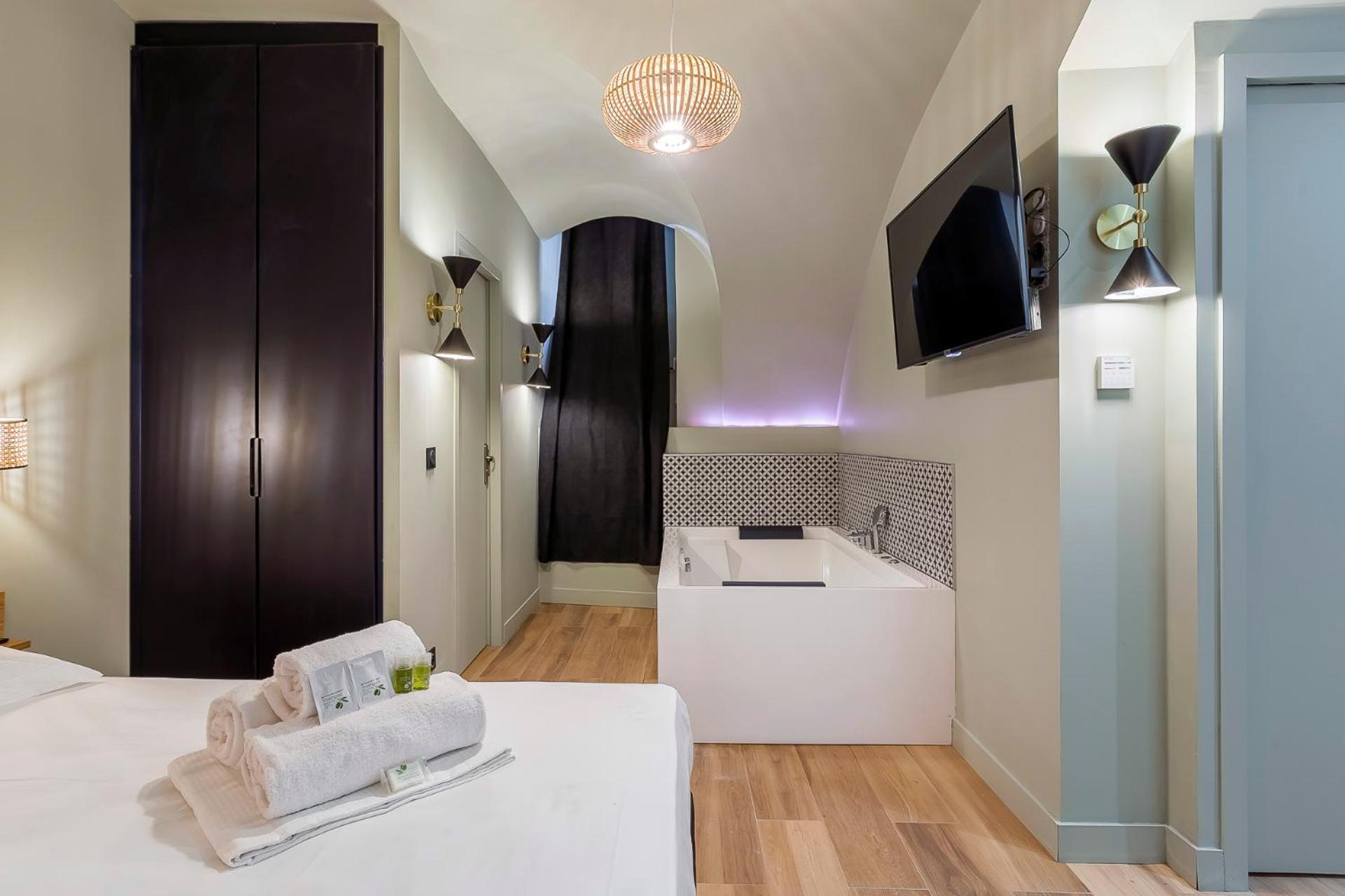 Suite Romantique Balneo Centre 리옹 외부 사진